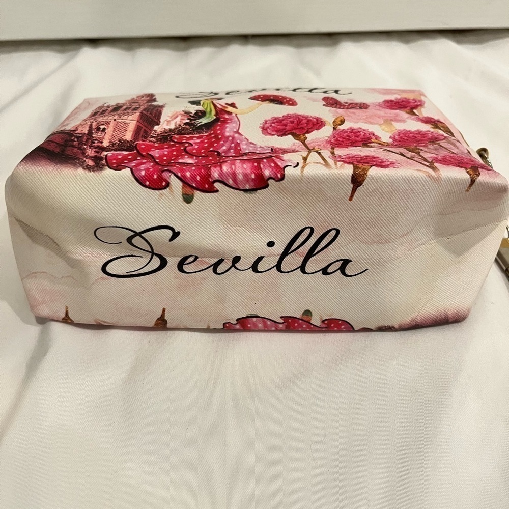 Cosmetic bag, Sevilla